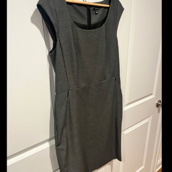 Ann Taylor - Scoop Neck Sheath Dress in Bi-Stretch (Gray) - Picture 3 of 7